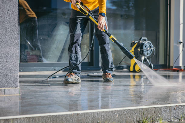 Best Commercial Building Pressure Washing  in Clarinda, IA